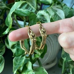 VERAMEAT Girls Unite hoops